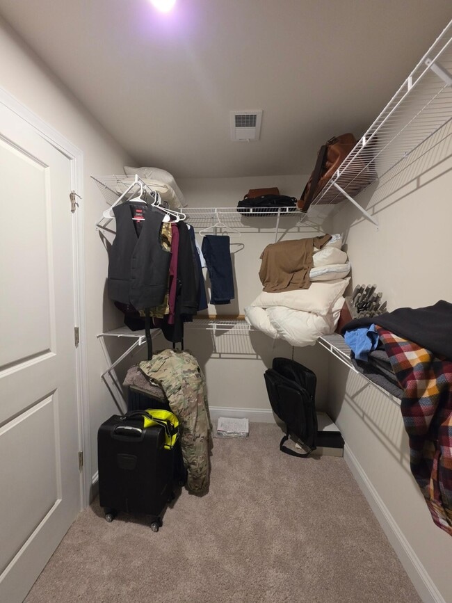 Building Photo - 3360 Rustic Dr