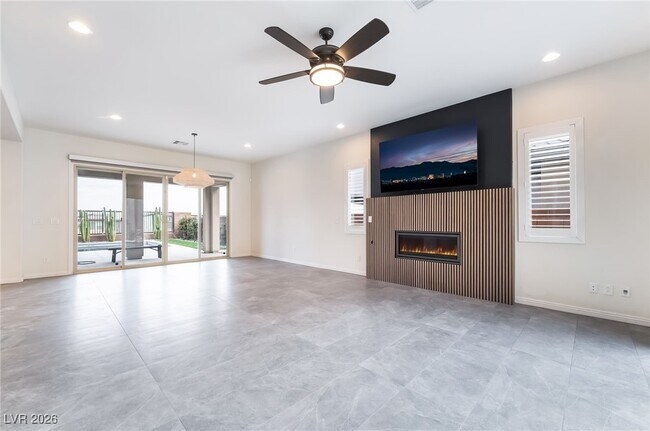 Building Photo - 6348 Skystone St