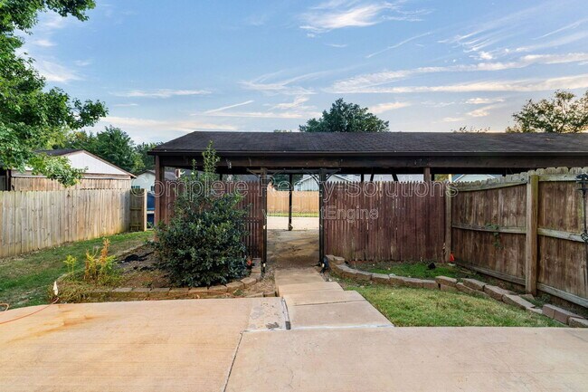 Building Photo - 26 Timberbrook Dr