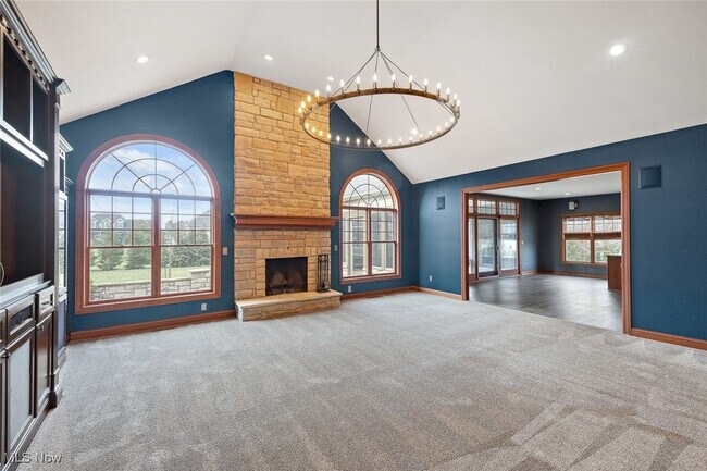Building Photo - 6470 Aberdeen Ln