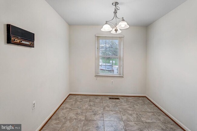 Building Photo - 11337 Cromwell Ct