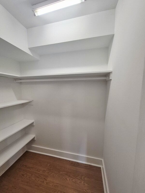 Building Photo - 1901 Fairmount Ave