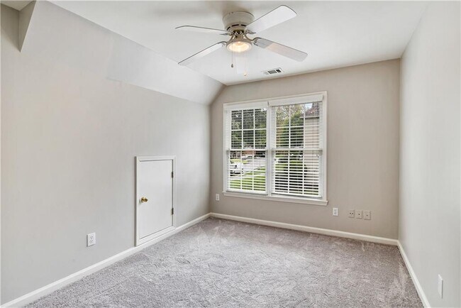 Building Photo - 2065 N Bethany Creek Dr