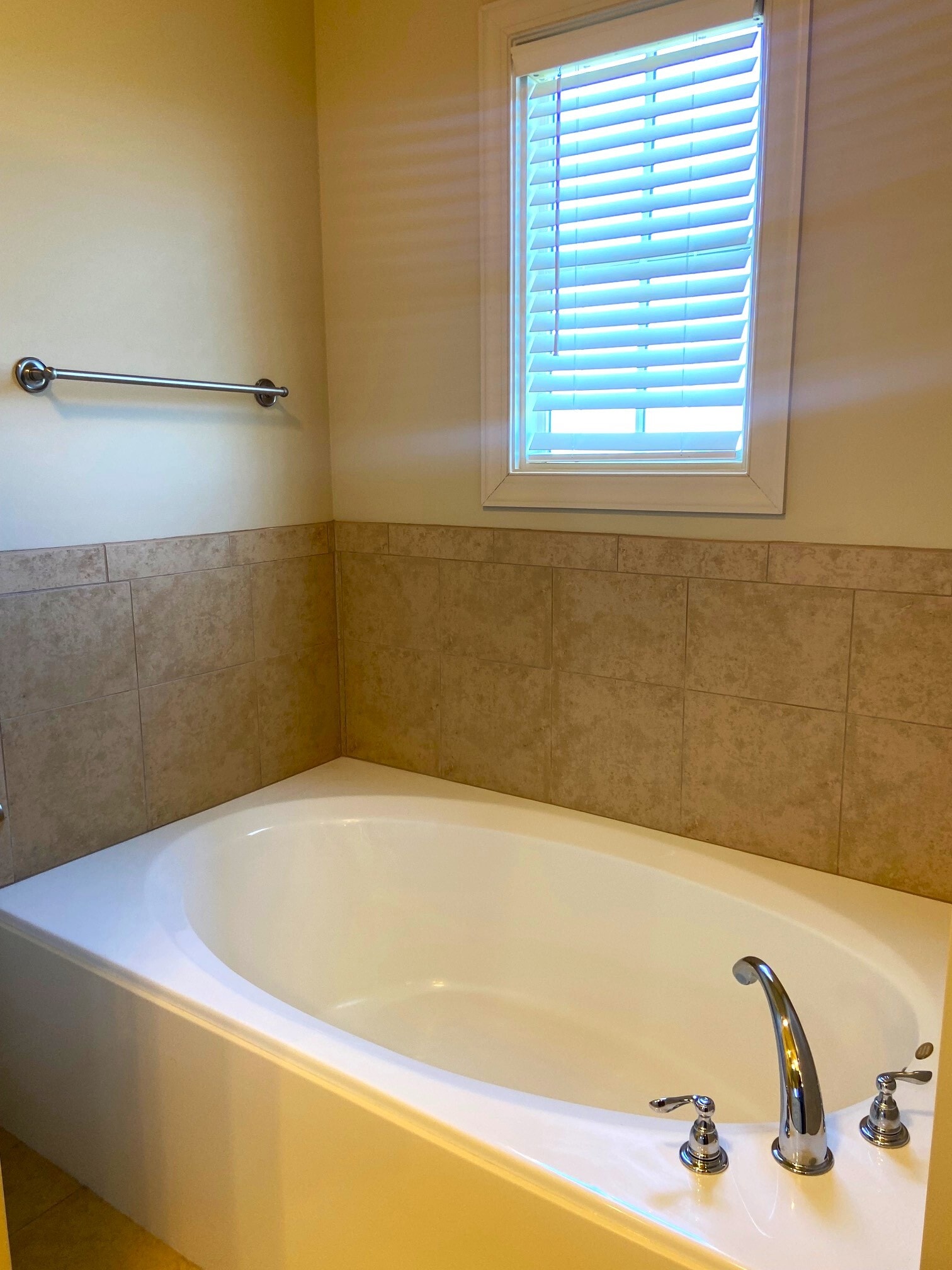 Building Photo - 4106 Eagle Ridge Ct