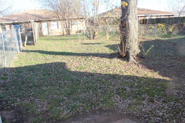 Building Photo - 4026 Parkwoods Ln