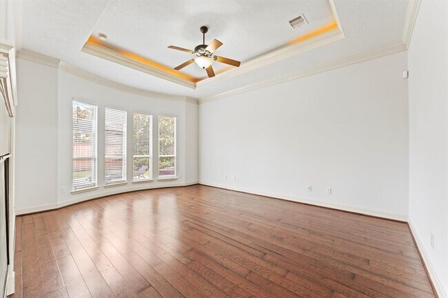 Building Photo - 3 N Beech Springs Cir