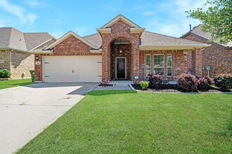 Building Photo - 2920 Colorado Dr