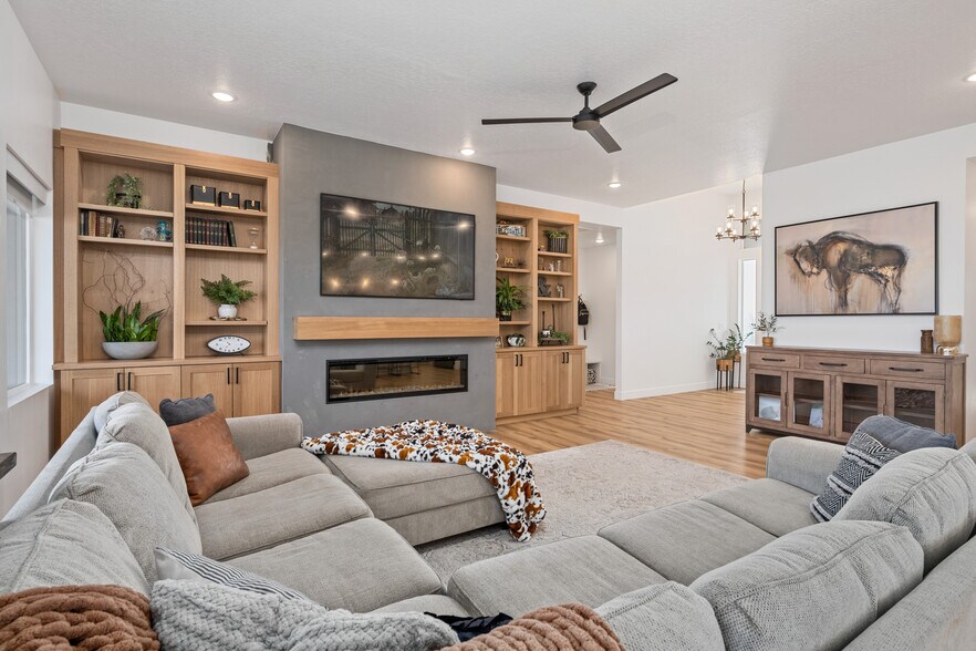 Building Photo - 4420 W 300 N