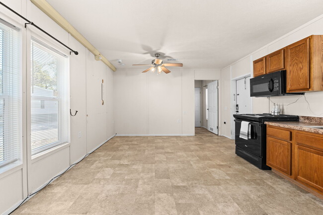 Building Photo - 1110 Indian Trail
