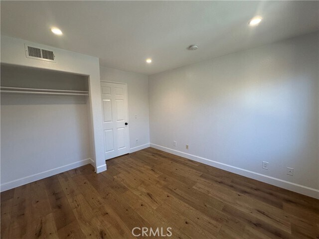 Building Photo - 13508 Moorpark St