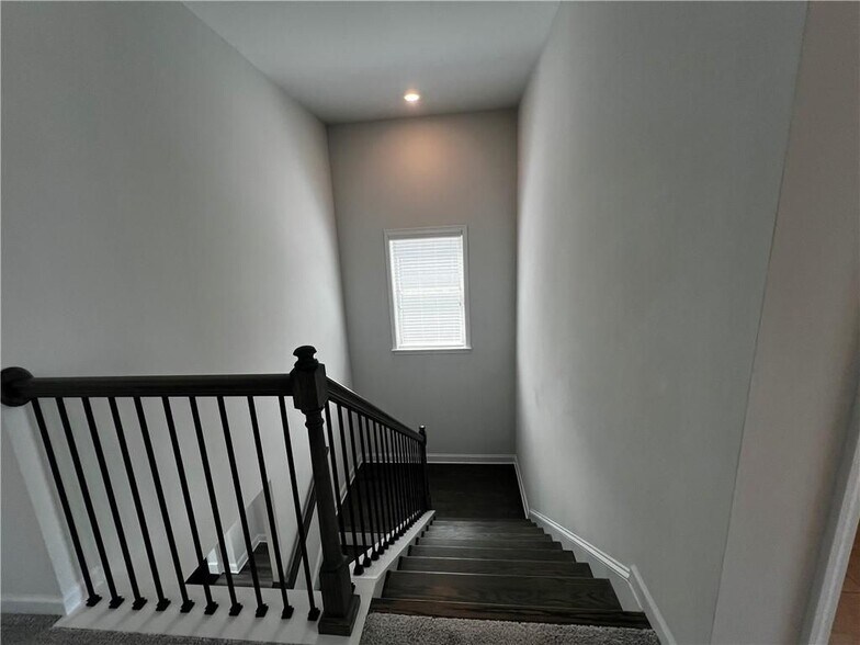 Building Photo - 3339 Fall Branch Ln