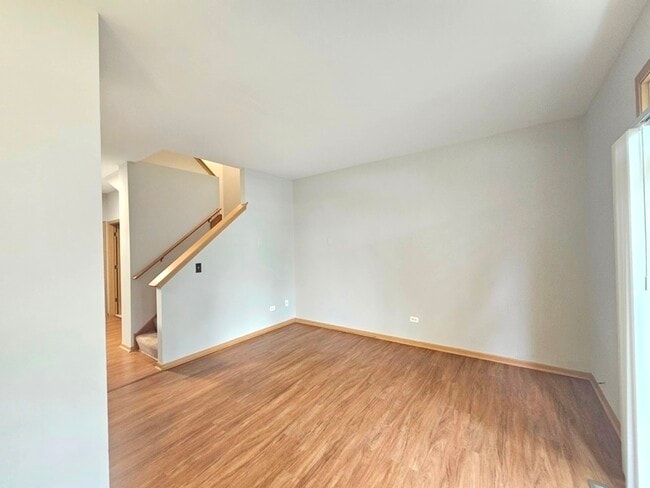 Building Photo - 2944 White Thorn Cir