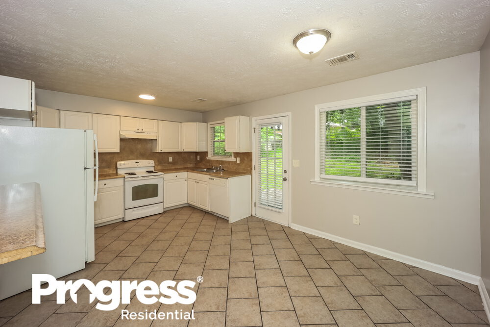 Building Photo - 5539 Hall Cir