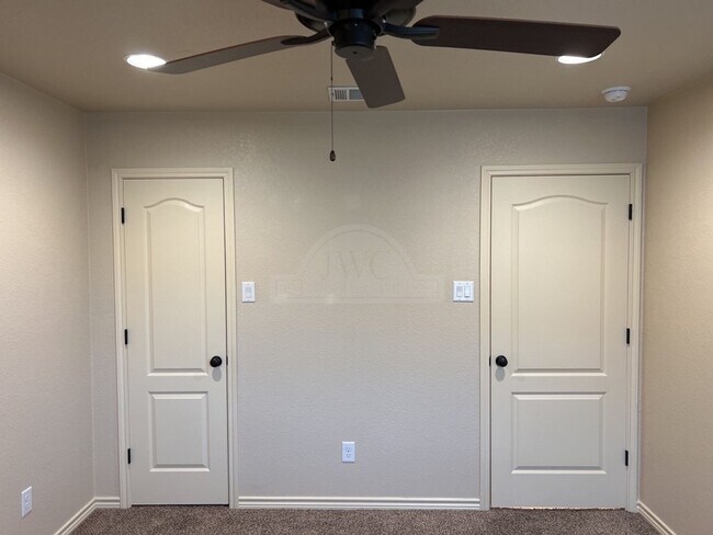 Building Photo - 5910 Cordillera Dr
