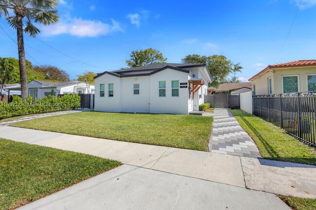 Primary Photo - 2426 SW 25th St
