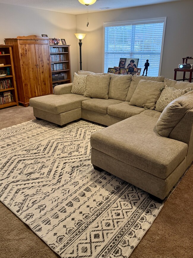 Building Photo - 7467 Emory Orch Ln