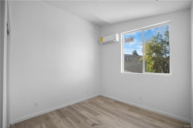 Building Photo - Just completed in 2025, this newly built 4-bedroom, 3-bath ADU