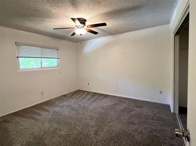 Building Photo - 7704 Cloudberry Cir