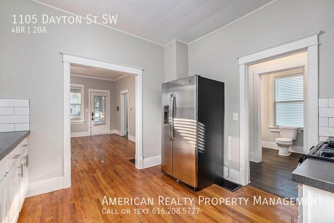 Building Photo - 1105 Dayton St SW