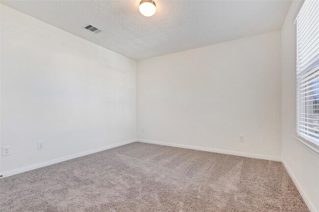 Building Photo - 9423 Castillo Ct