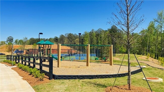 Building Photo - 61 Biltmore Pl