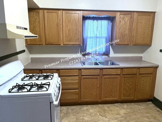 Building Photo - 2237 Brodhead Rd