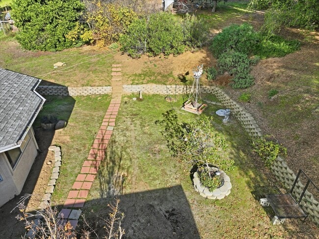 Building Photo - 43379 Leach Rd