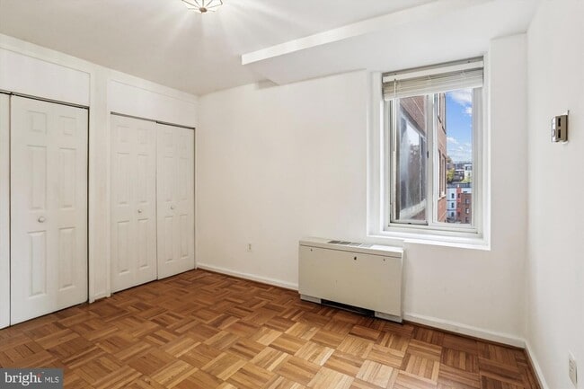 Building Photo - 4000 Tunlaw Rd NW