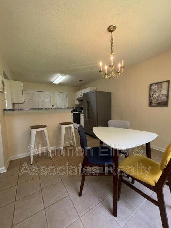 Building Photo - 4511 Ravenwood Pl