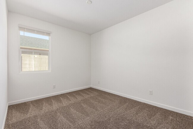 Building Photo - Brand New - Never Lived In 4 Bedroom / 2 B...