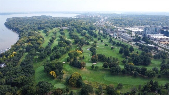 Building Photo - 5026 Lake Mendota Dr