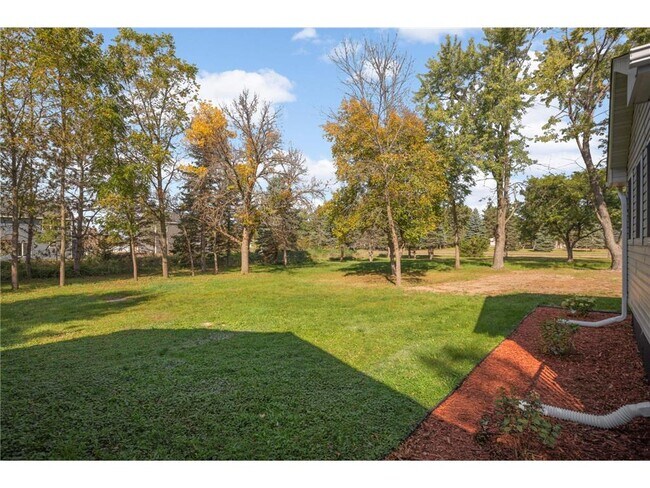 Building Photo - 15240 Kangaroo St NW