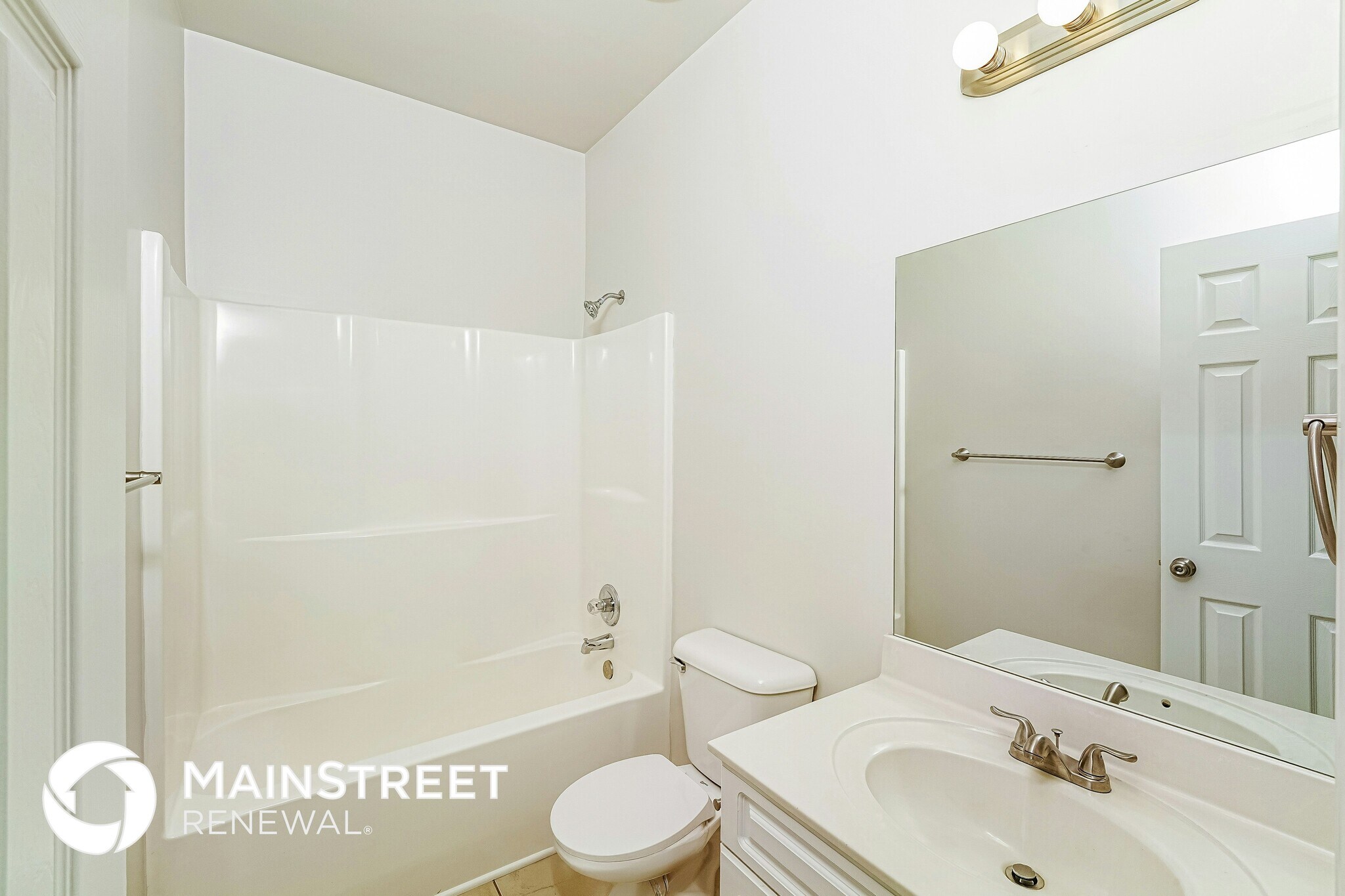 Building Photo - 1291 Washington Dr