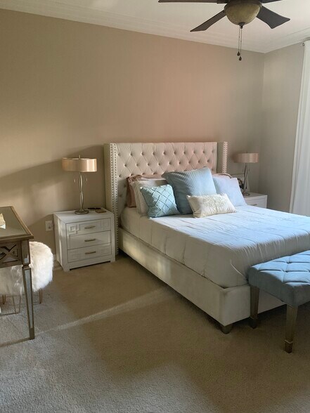 Building Photo - 8997 Cambria Cir