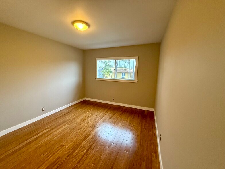 Building Photo - 610 Indiana Ave