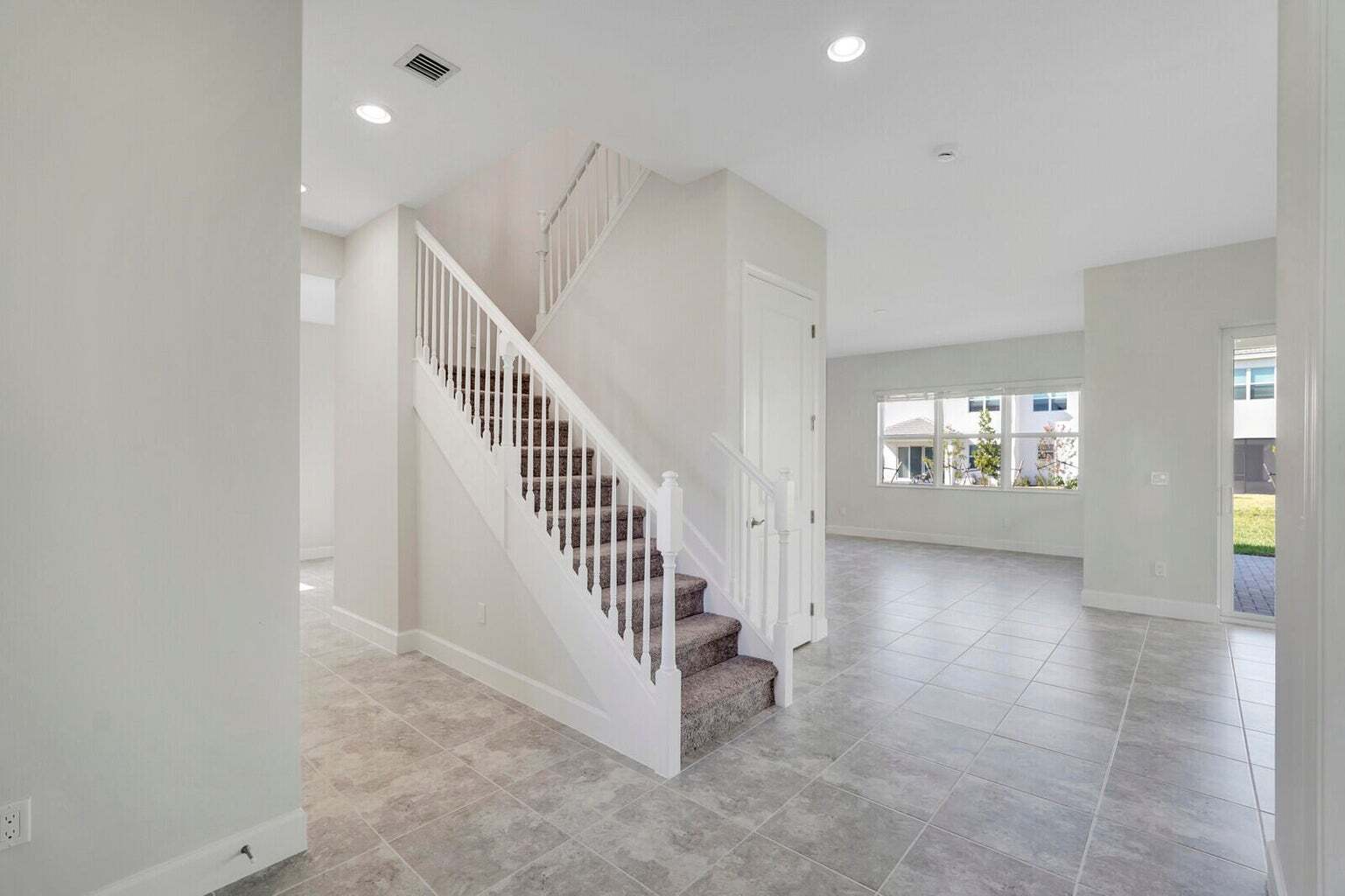 Building Photo - 14959 Redcove Pl
