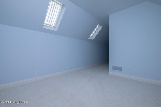 Building Photo - 3003 Glenhill Ct