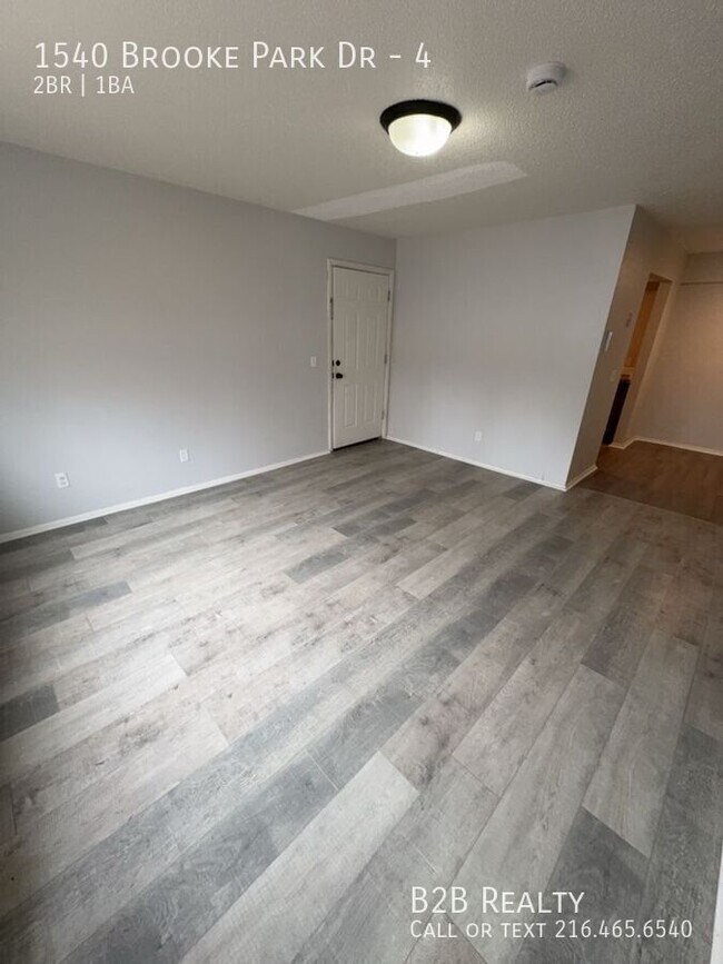 Building Photo - 1540 Brooke Park Dr