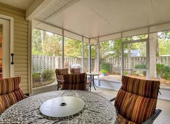 Screened in Porch - 1191 Carriage Dr