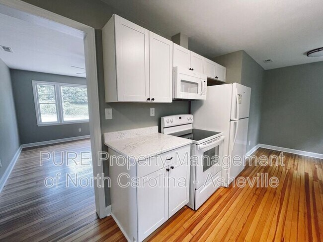 Building Photo - 268 Sand Hill Rd