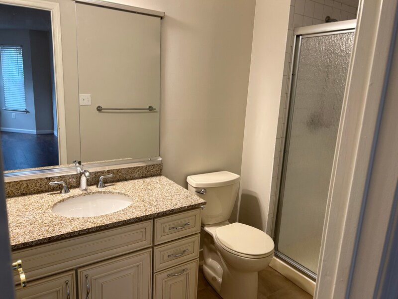 Building Photo - 149 Tulip Ln