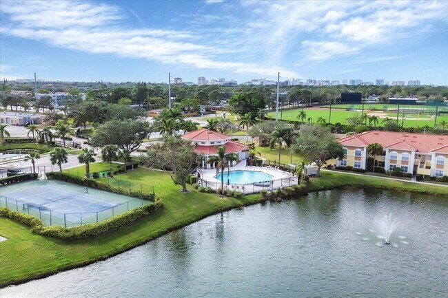 Building Photo - 1015 Villagio Cir
