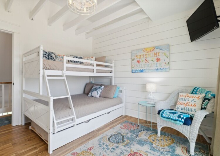 Building Photo - 210 Port Dr