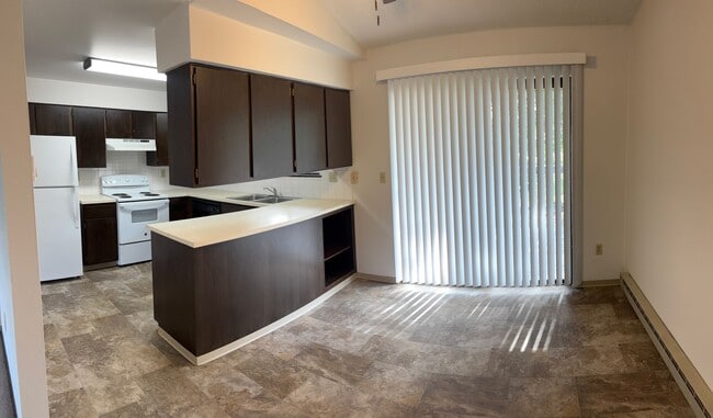 Building Photo - 1071