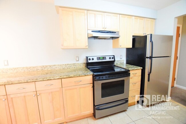Building Photo - Bright & Spacious 1-Bedroom in Prime Oakla...