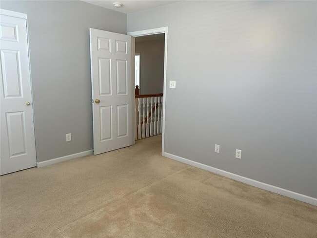 Building Photo - 208 Madison Park Dr