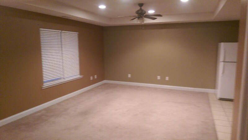 Building Photo - 3576 Confederate Dr