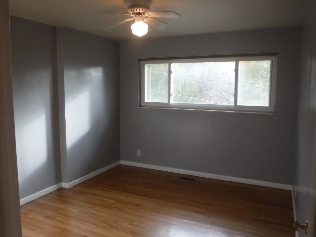Building Photo - Olympus Cove Five Bedroom Rambler; Amazing...