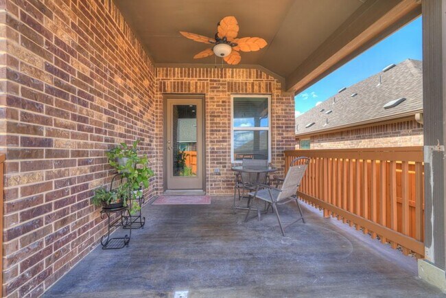 Building Photo - 2287 Gran Cielo Trl