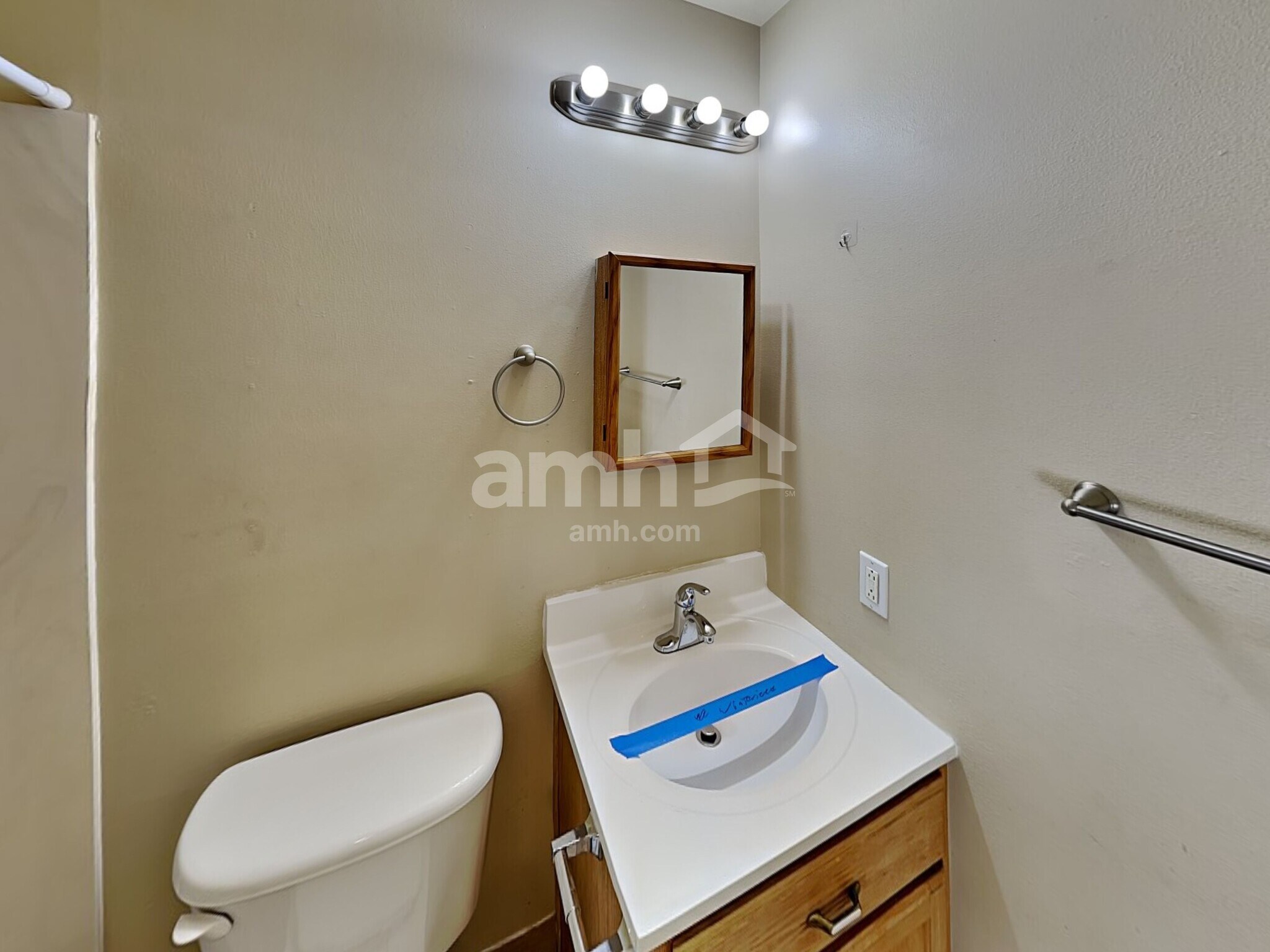 Building Photo - 1343 S 2700 E